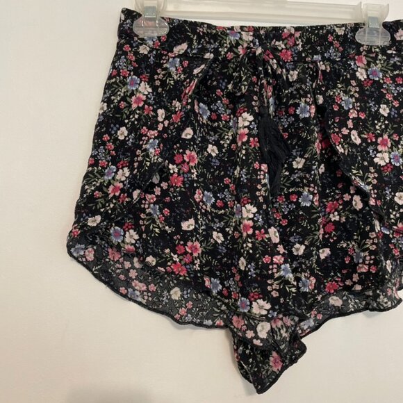 AMERICAN EAGLE AE Tulip Runner Shorts Black Pink Floral Pull On Drawstring Flowy - Picture 5 of 16
